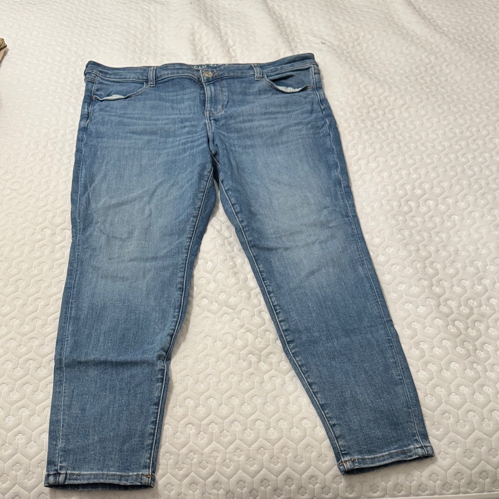 American Eagle Outfitters Light Blue Skinny Jeans